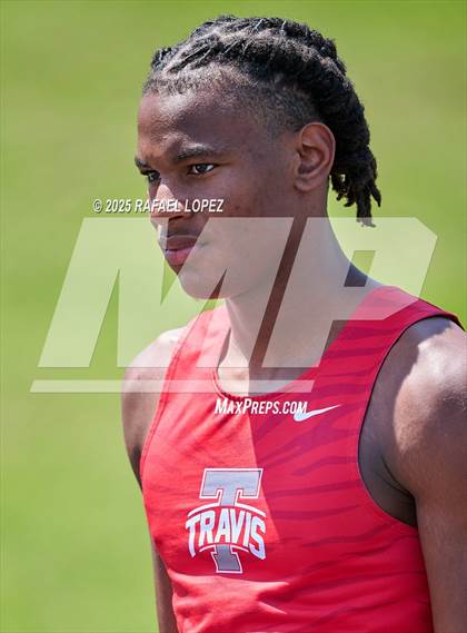 Thumbnail 1 in UIL 6A Track & Field Area 21&22 (4x100M Relay) photogallery.