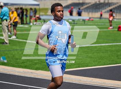 Thumbnail 1 in UIL 6A Track & Field Area 21&22 (4x100M Relay) photogallery.