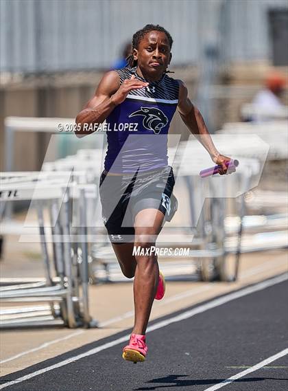 Thumbnail 1 in UIL 6A Track & Field Area 21&22 (4x100M Relay) photogallery.