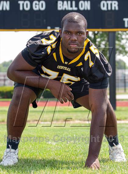 Thumbnail 3 in Roderick Johnson (Reebok Dynamic Athlete) photogallery.