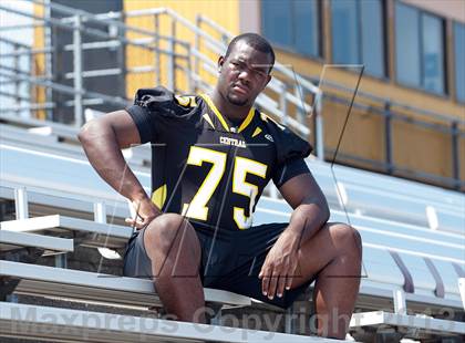 Thumbnail 3 in Roderick Johnson (Reebok Dynamic Athlete) photogallery.