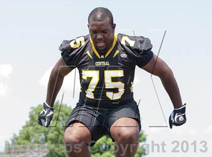 Thumbnail 1 in Roderick Johnson (Reebok Dynamic Athlete) photogallery.