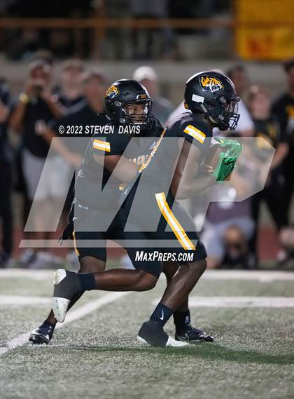 Thumbnail 1 in Bergen Catholic @ Saguaro photogallery.