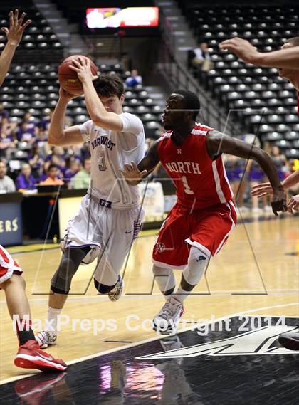 Thumbnail 2 in North vs. Blue Valley Northwest (KSHSAA 6A Playoff) photogallery.