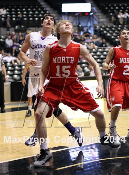 Thumbnail 1 in North vs. Blue Valley Northwest (KSHSAA 6A Playoff) photogallery.