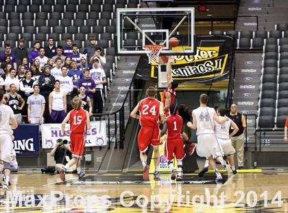 Thumbnail 3 in North vs. Blue Valley Northwest (KSHSAA 6A Playoff) photogallery.