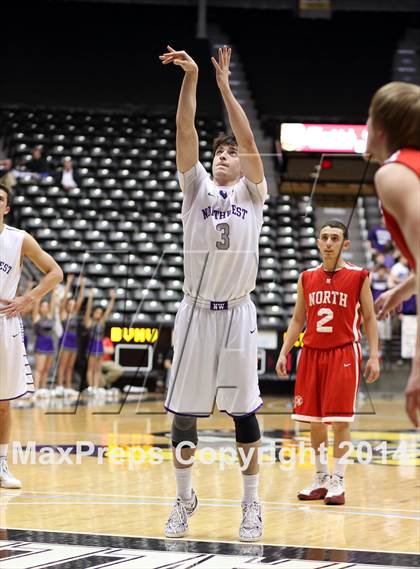 Thumbnail 3 in North vs. Blue Valley Northwest (KSHSAA 6A Playoff) photogallery.