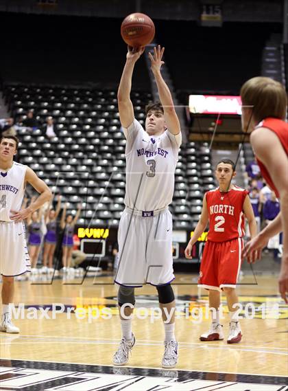 Thumbnail 2 in North vs. Blue Valley Northwest (KSHSAA 6A Playoff) photogallery.