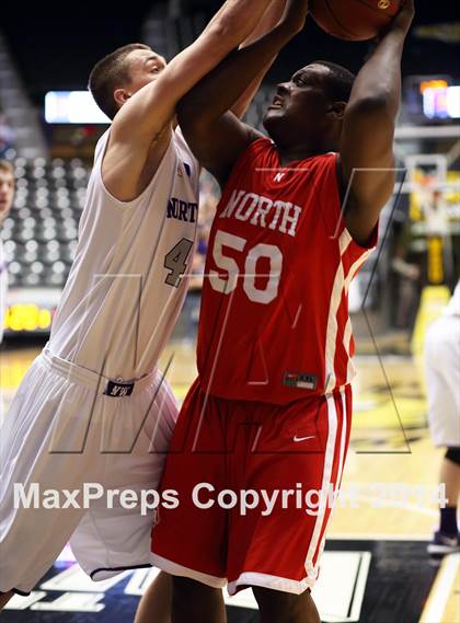 Thumbnail 2 in North vs. Blue Valley Northwest (KSHSAA 6A Playoff) photogallery.
