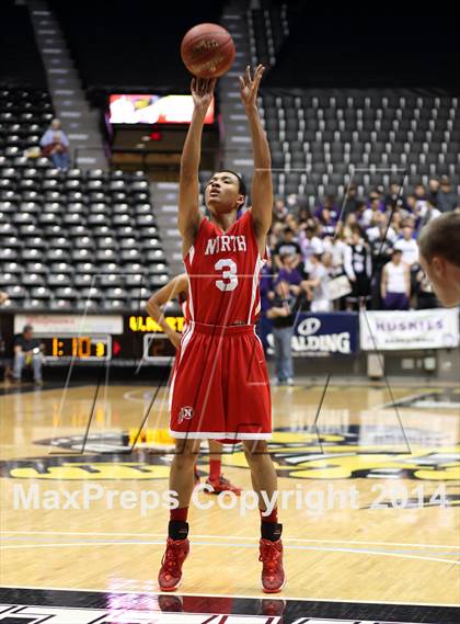 Thumbnail 1 in North vs. Blue Valley Northwest (KSHSAA 6A Playoff) photogallery.
