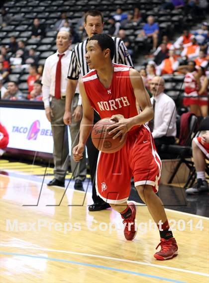 Thumbnail 1 in North vs. Blue Valley Northwest (KSHSAA 6A Playoff) photogallery.