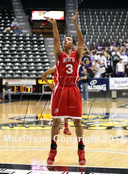 Thumbnail 2 in North vs. Blue Valley Northwest (KSHSAA 6A Playoff) photogallery.
