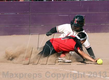 Thumbnail 3 in Washington [George] vs Lowell (CIF SFCS 3A Final) photogallery.