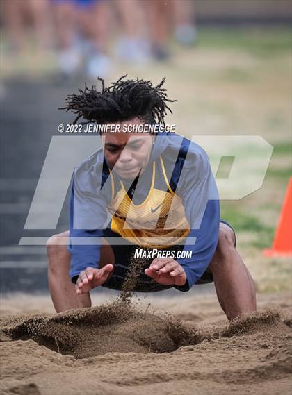 Thumbnail 1 in London Mathis Memorial Invitational (Kentucky Country Day) photogallery.