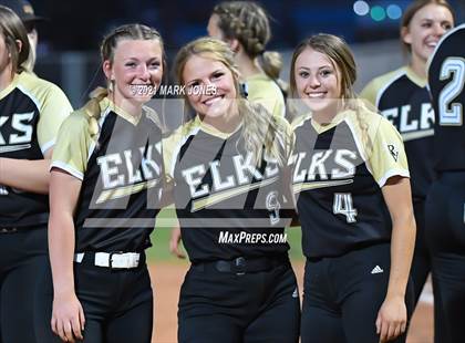 Thumbnail 1 in Benson vs. Round Valley (AIA 2A Semifinal) photogallery.