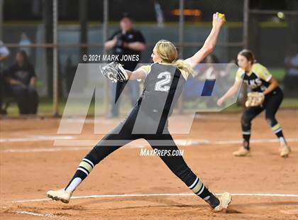 Thumbnail 1 in Benson vs. Round Valley (AIA 2A Semifinal) photogallery.
