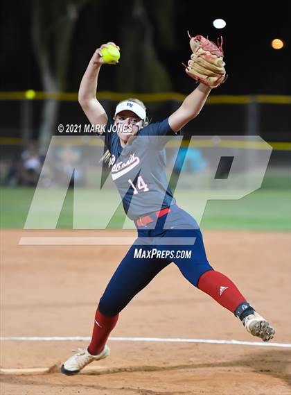 Thumbnail 2 in Benson vs. Round Valley (AIA 2A Semifinal) photogallery.