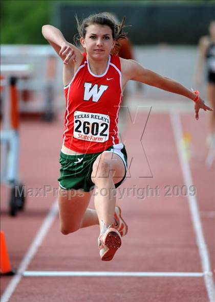Thumbnail 1 in 82nd Clyde Littlefield Texas Relays photogallery.