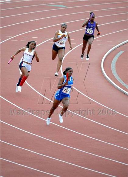 Thumbnail 1 in 82nd Clyde Littlefield Texas Relays photogallery.