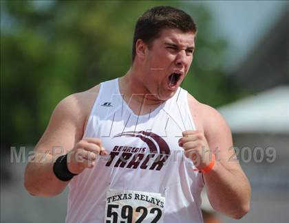 Thumbnail 2 in 82nd Clyde Littlefield Texas Relays photogallery.