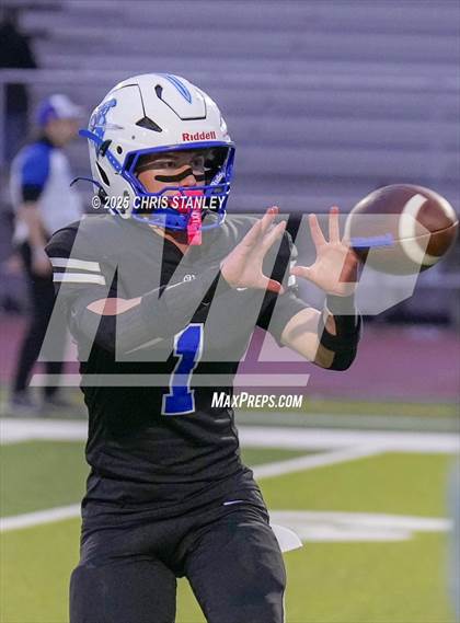 Thumbnail 3 in Round Valley @ Valley Christian (AIA 3A Semifinal) photogallery.