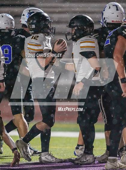 Thumbnail 2 in Round Valley @ Valley Christian (AIA 3A Semifinal) photogallery.