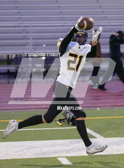 Thumbnail 2 in Round Valley @ Valley Christian (AIA 3A Semifinal) photogallery.