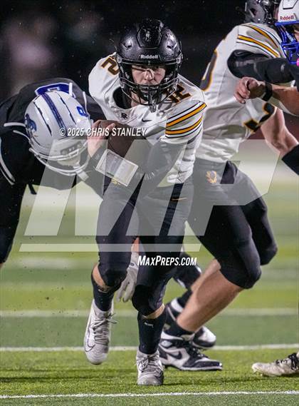 Thumbnail 1 in Round Valley @ Valley Christian (AIA 3A Semifinal) photogallery.