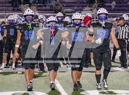 Thumbnail 1 in Round Valley @ Valley Christian (AIA 3A Semifinal) photogallery.