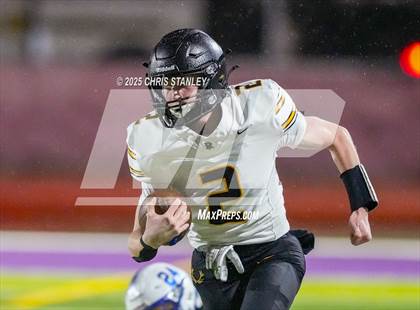 Thumbnail 3 in Round Valley @ Valley Christian (AIA 3A Semifinal) photogallery.