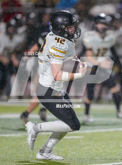 Thumbnail 2 in Round Valley @ Valley Christian (AIA 3A Semifinal) photogallery.