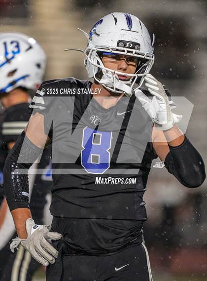 Thumbnail 3 in Round Valley @ Valley Christian (AIA 3A Semifinal) photogallery.