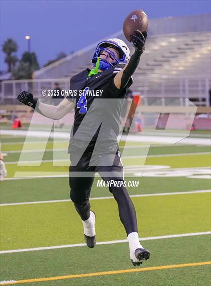 Thumbnail 3 in Round Valley @ Valley Christian (AIA 3A Semifinal) photogallery.