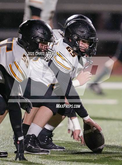 Thumbnail 1 in Round Valley @ Valley Christian (AIA 3A Semifinal) photogallery.