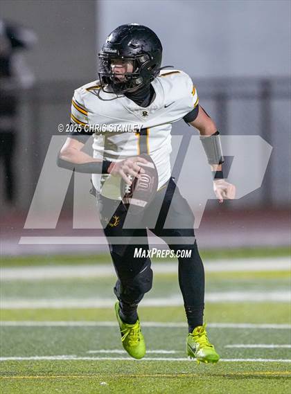 Thumbnail 3 in Round Valley @ Valley Christian (AIA 3A Semifinal) photogallery.