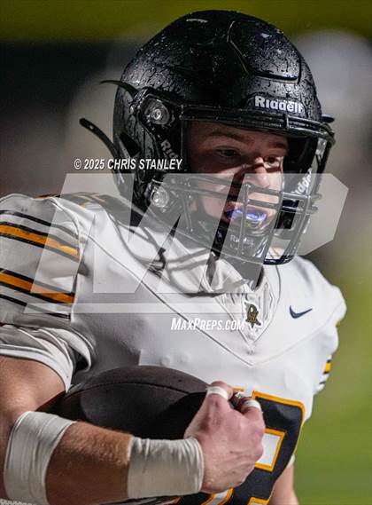 Thumbnail 1 in Round Valley @ Valley Christian (AIA 3A Semifinal) photogallery.