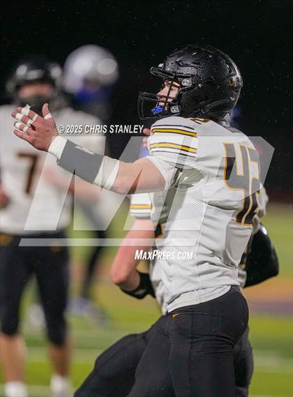 Thumbnail 3 in Round Valley @ Valley Christian (AIA 3A Semifinal) photogallery.