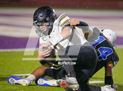 Thumbnail 3 in Round Valley @ Valley Christian (AIA 3A Semifinal) photogallery.