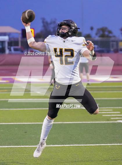 Thumbnail 2 in Round Valley @ Valley Christian (AIA 3A Semifinal) photogallery.