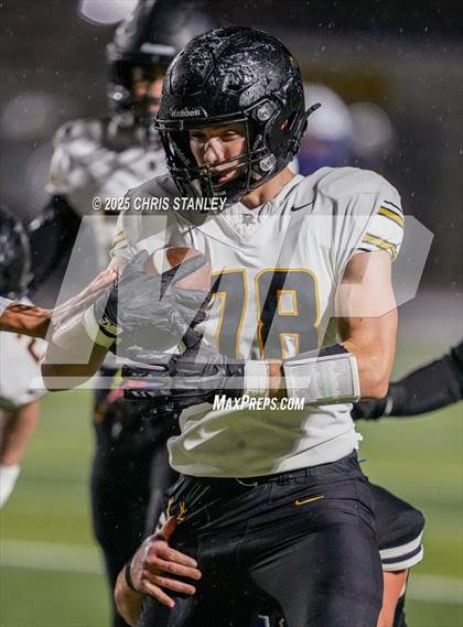 Thumbnail 3 in Round Valley @ Valley Christian (AIA 3A Semifinal) photogallery.