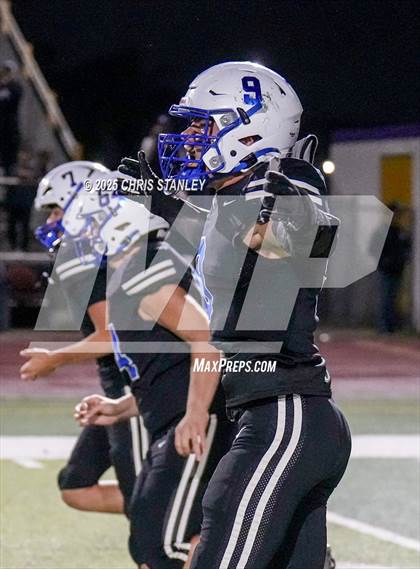 Thumbnail 2 in Round Valley @ Valley Christian (AIA 3A Semifinal) photogallery.