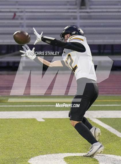 Thumbnail 2 in Round Valley @ Valley Christian (AIA 3A Semifinal) photogallery.