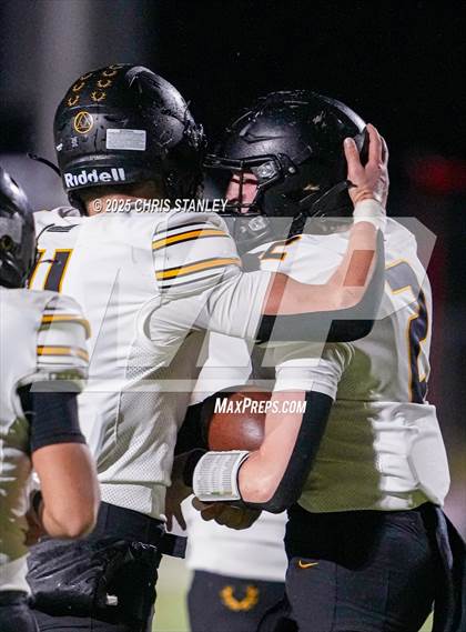 Thumbnail 1 in Round Valley @ Valley Christian (AIA 3A Semifinal) photogallery.