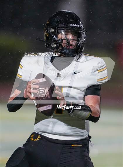 Thumbnail 2 in Round Valley @ Valley Christian (AIA 3A Semifinal) photogallery.