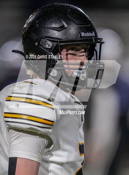 Thumbnail 2 in Round Valley @ Valley Christian (AIA 3A Semifinal) photogallery.