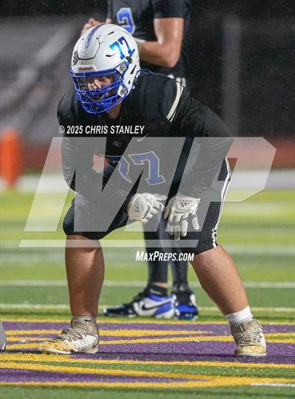 Thumbnail 3 in Round Valley @ Valley Christian (AIA 3A Semifinal) photogallery.