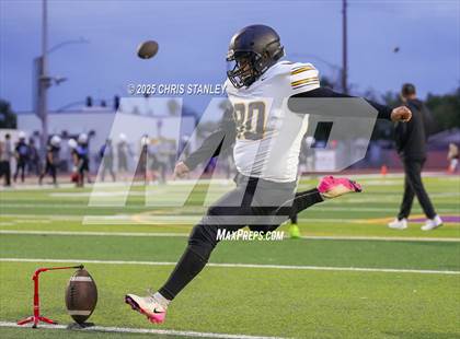 Thumbnail 3 in Round Valley @ Valley Christian (AIA 3A Semifinal) photogallery.