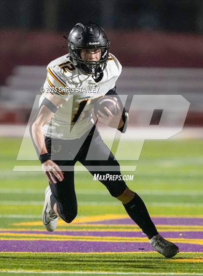 Thumbnail 3 in Round Valley @ Valley Christian (AIA 3A Semifinal) photogallery.