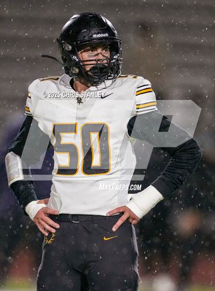 Thumbnail 1 in Round Valley @ Valley Christian (AIA 3A Semifinal) photogallery.