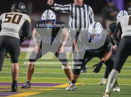 Thumbnail 2 in Round Valley @ Valley Christian (AIA 3A Semifinal) photogallery.